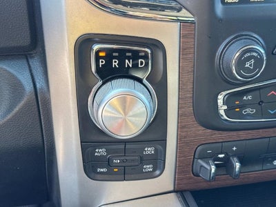2017 RAM 1500 Laramie Crew Cab 4x4 5'7" Box