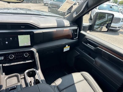 2026 GMC Sierra 3500 HD Denali DRW