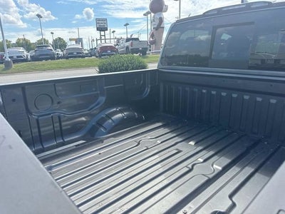 2024 Nissan TITAN Crew Cab SV 4x4
