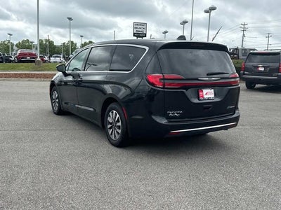 2024 Chrysler Pacifica Hybrid Select