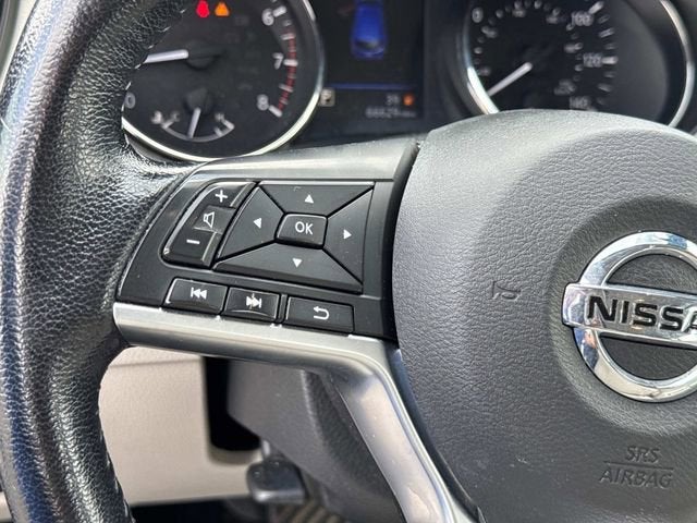 2022 Nissan Rogue Sport SV FWD Xtronic CVT