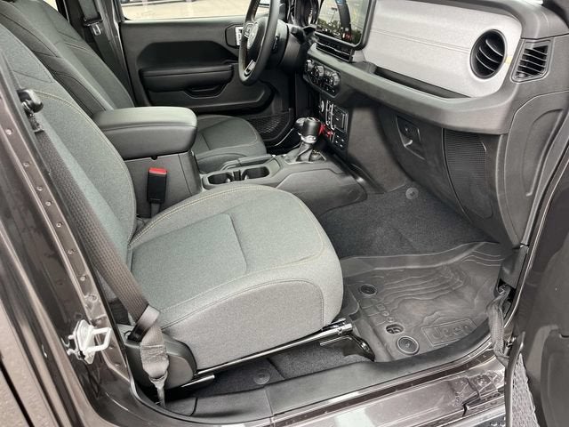 2024 Jeep Wrangler 4-Door Willys 4x4