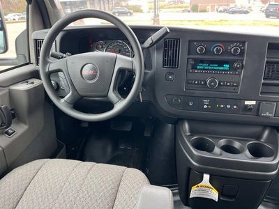 2025 GMC Savana Cutaway 3500 1WT