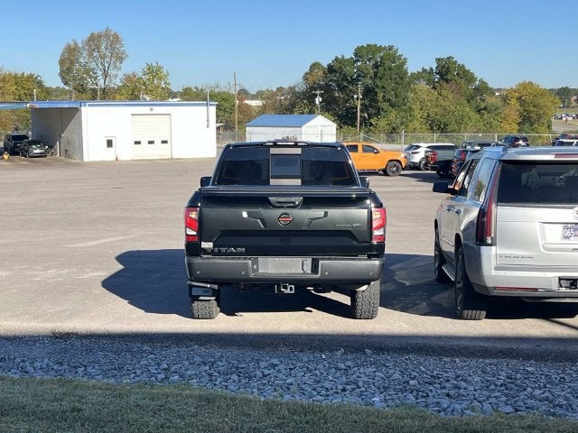 2021 Nissan TITAN Crew Cab PRO-4X 4x4