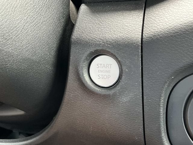 2022 Nissan Frontier Crew Cab Long Bed SV 4x2