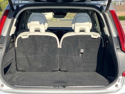 2020 Volvo XC90 T6 Momentum 6 Passenger